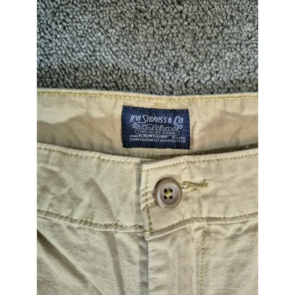 Levi Strauss Men's Khaki Cargo Shorts Size 36 Tan Utility Casual Outdoor